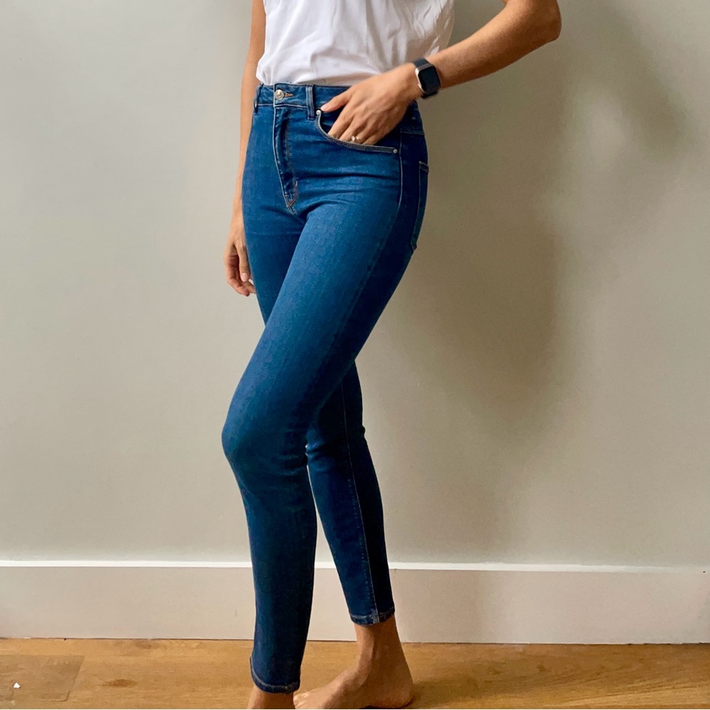 ZARA Slim-fit High-waisted jeans, size 6